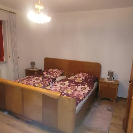 公寓 Am Sportplatz Im Gorxheimertal