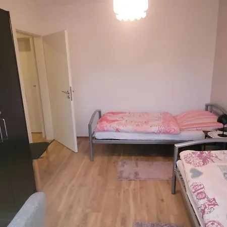 Am Sportplatz Im 公寓 Gorxheimertal