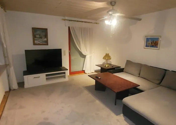 Am Sportplatz Im דירה